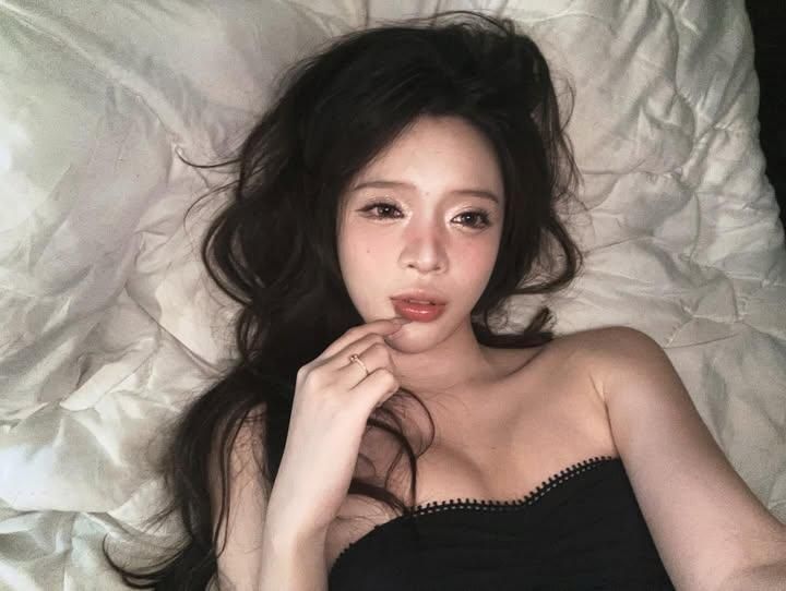 SG escort - Sara